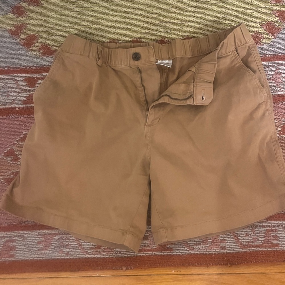Men's Tan Shorts
